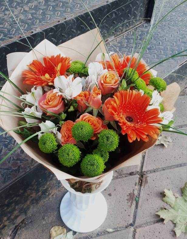 Букет цветов из: Герберы, Хризантемы, Альстромерии и Розы в Яр Удмуртия