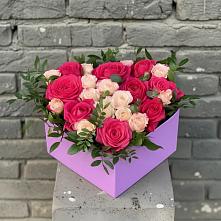 Цветочная композиция из Розы в коробке в Яр Удмуртия