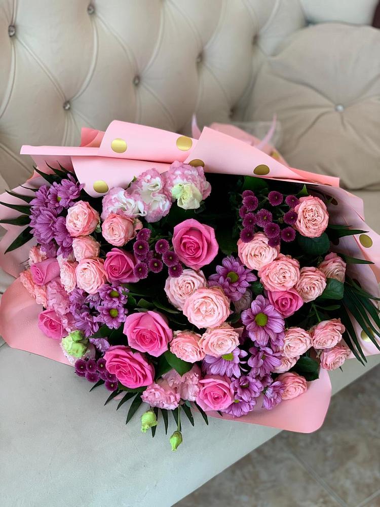 Букет цветов из: Хризантемы, Розы и Лизиантусы в Яр Удмуртия