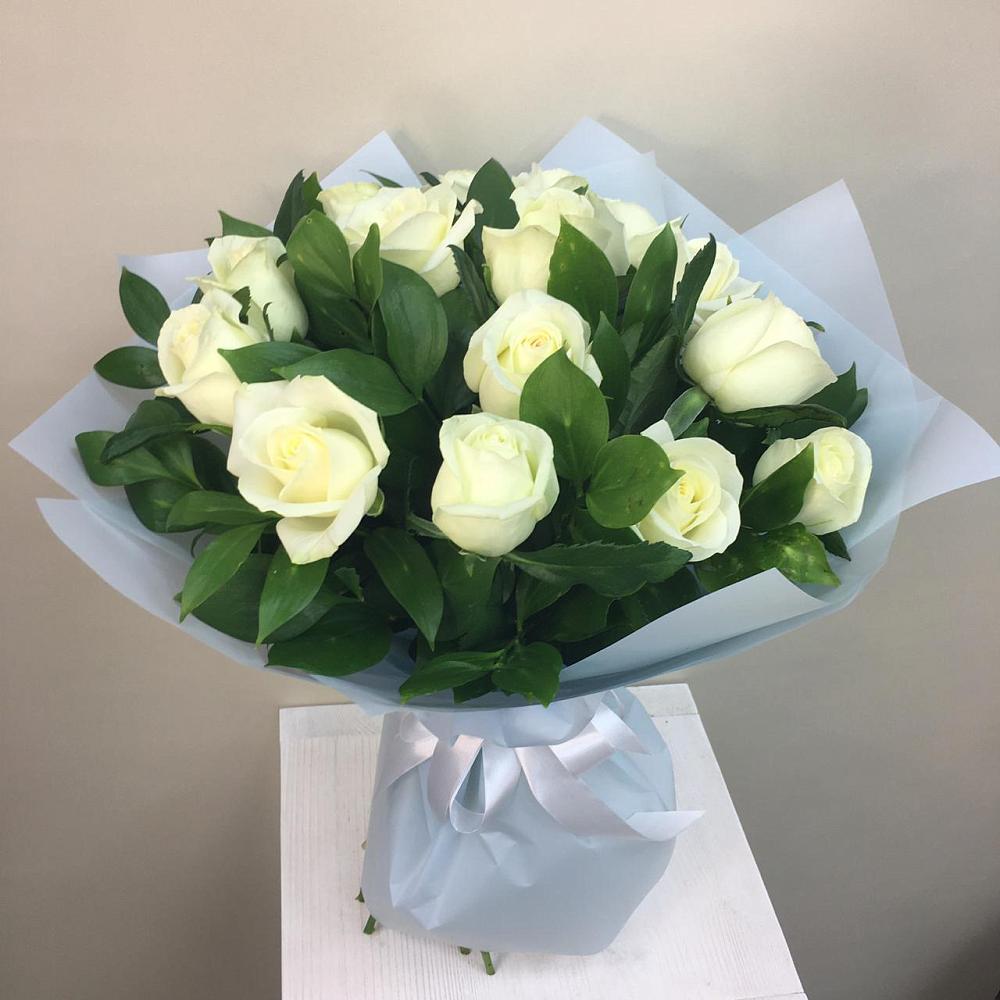 Букет 15 Белых роз Проуд в Яр Удмуртия