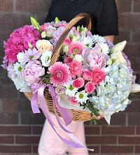 Цветочная композиция из Розы, Хризантемы, Пионы и Лизиантусы в корзине #REPLACE_PRED# Яр Удмуртия