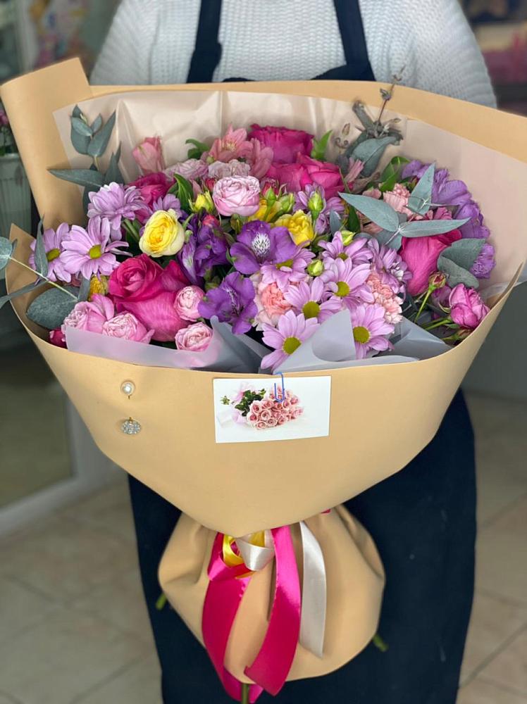 Букет цветов из: Хризантемы, Гвоздики и Альстромерии в Яр Удмуртия