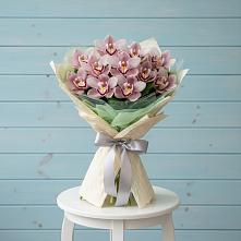 Букет цветов из:  Орхидеи и Розы #REPLACE_PRED# Яр Удмуртия