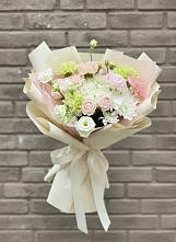 Букет цветов из:  Гвоздики, Розы, Лизиантусы и Хризантемы в Яр Удмуртия
