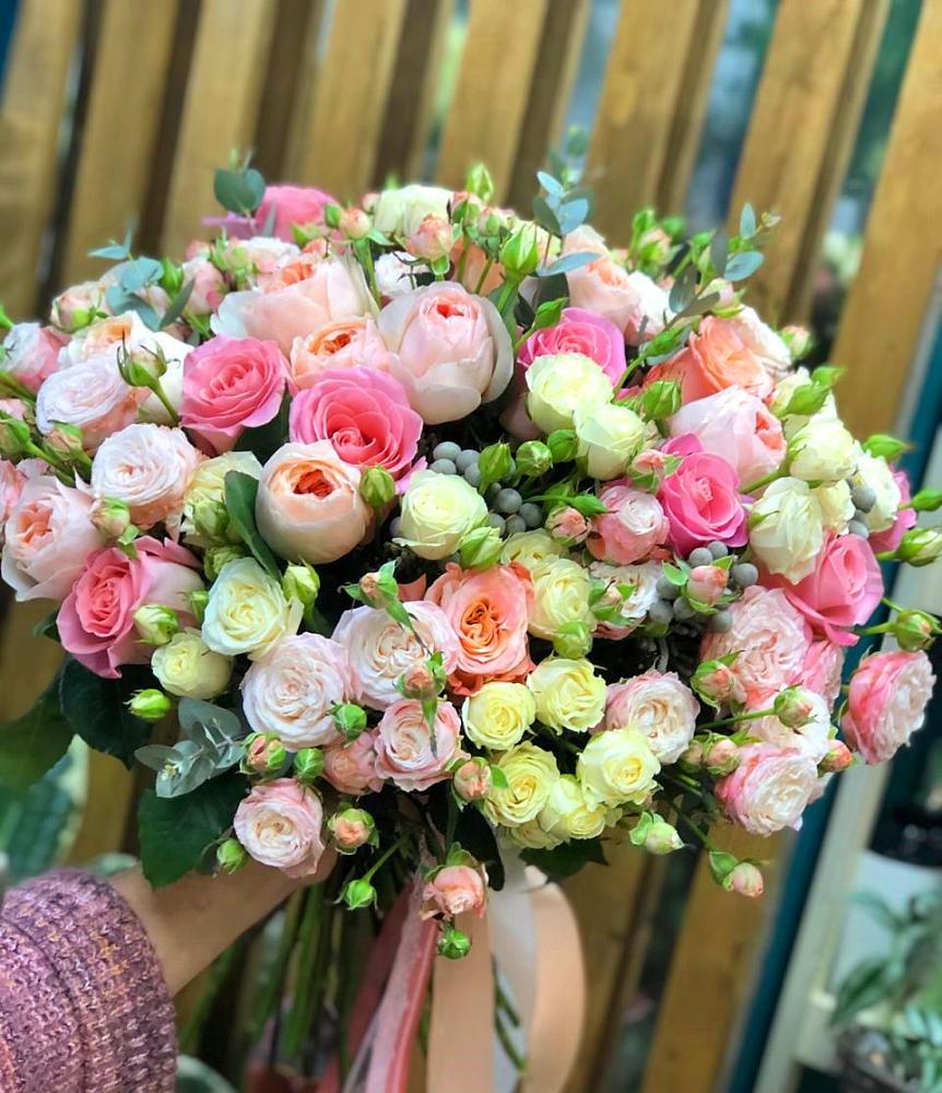 Букет цветов из: Розы в Яр Удмуртия