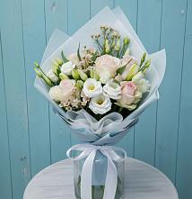 Букет цветов из:  Розы и Лизиантусы в Яр Удмуртия