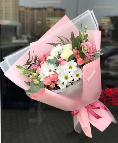 Букет цветов из: Розы, Лизиантусы и Хризантемы в Яр Удмуртия