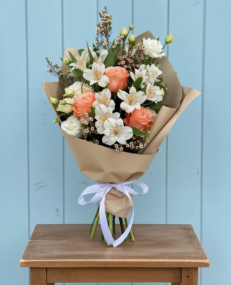 Букет цветов из: Альстромерии, Лизиантусы, Розы и Хризантемы в Яр Удмуртия
