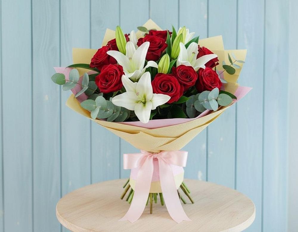 Букет цветов из: Лилии и Розы в Яр Удмуртия